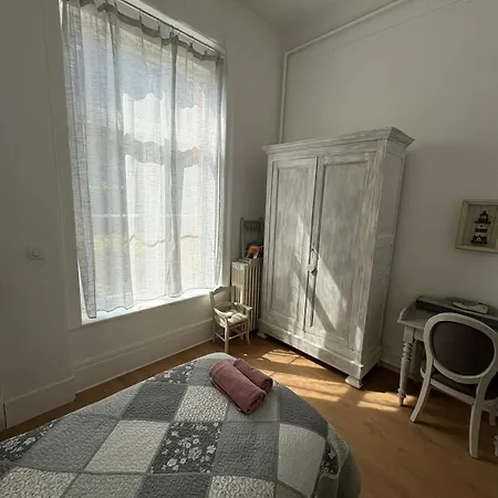 La Belle Epoque Ardennaise 아파트 세단